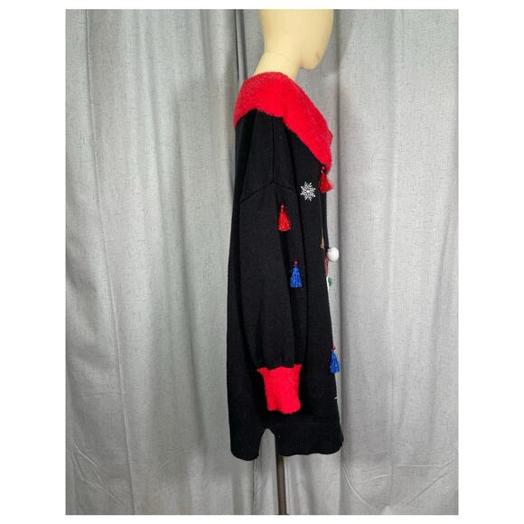 La Llama Plus Size, Ugly Christmas Sweater, Adorned with Tassels and Sequence - Picture 5 of 6